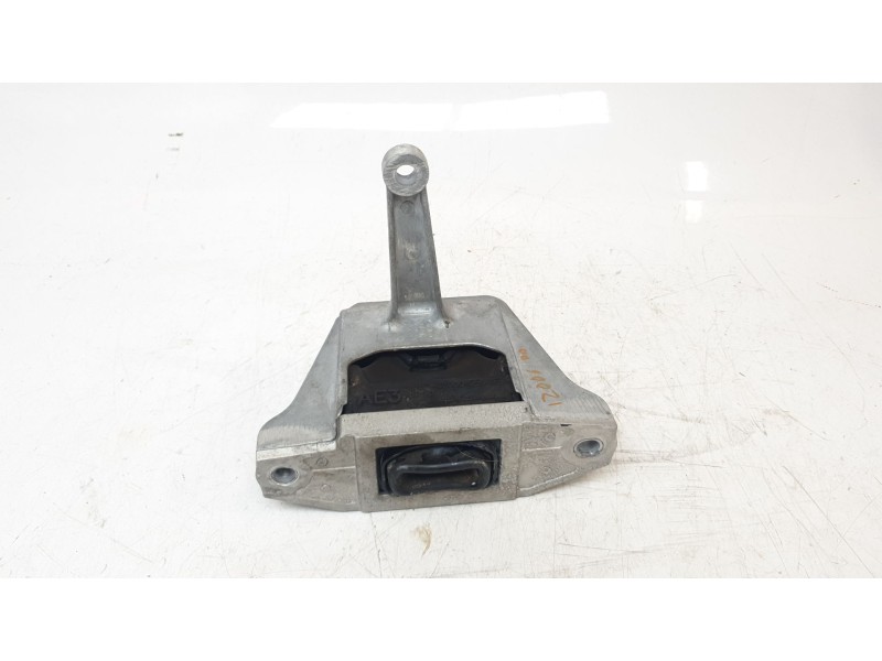 Recambio de soporte motor derecho para kia niro business referencia OEM IAM 21810G2000  