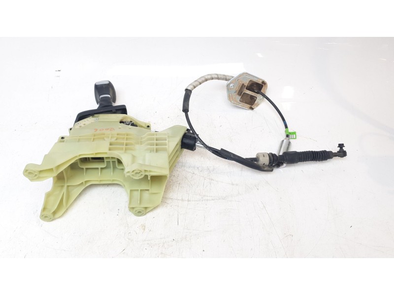 Recambio de palanca cambio para kia niro business referencia OEM IAM 46701D4430  