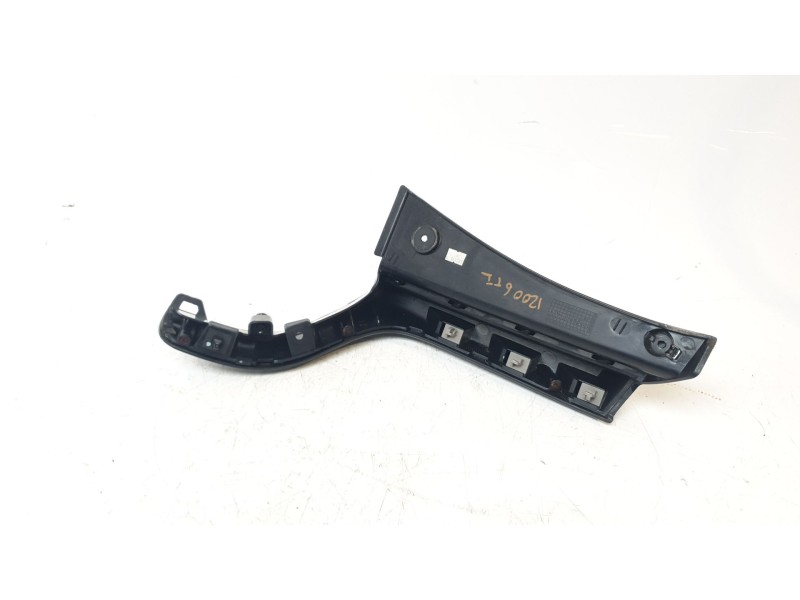 Recambio de moldura para kia niro business referencia OEM IAM 87362G5000  