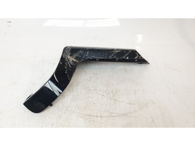 Recambio de moldura para kia niro business referencia OEM IAM 87372G5000  