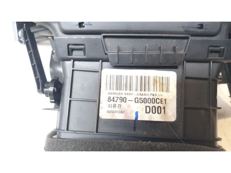 Recambio de aireador izquierdo para kia niro business referencia OEM IAM 84790G5000  