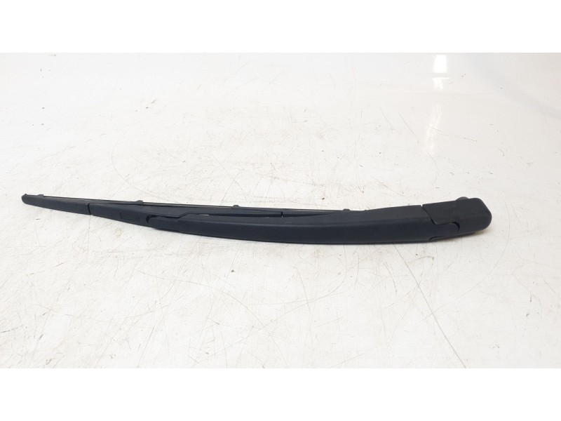 Recambio de brazo limpia trasero para peugeot rifter 1.5 bluehdi 100 referencia OEM IAM 9811199680  