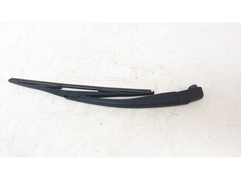 Recambio de brazo limpia trasero para peugeot rifter 1.5 bluehdi 100 referencia OEM IAM 9811199680  
