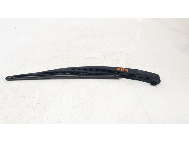 Recambio de brazo limpia trasero para peugeot rifter 1.5 bluehdi 100 referencia OEM IAM 9811199680  