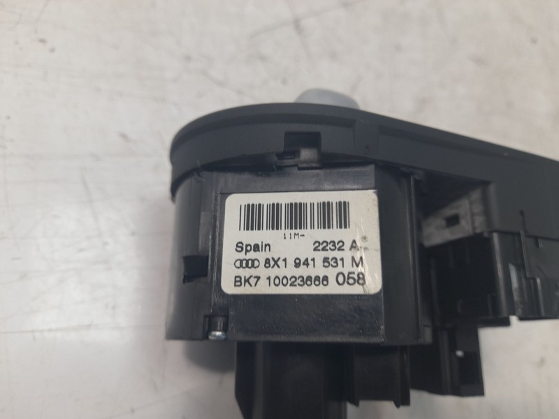 Recambio de mando luces para audi a1 (8x) ambition referencia OEM IAM 8X1941531  