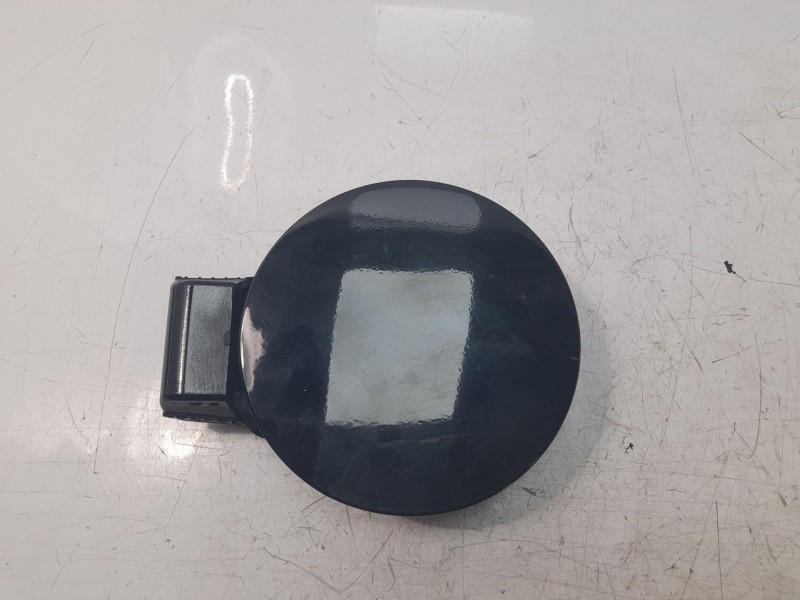 Recambio de tapa exterior combustible para hyundai ix35 1.7 crdi cat referencia OEM IAM 695102Y000  
