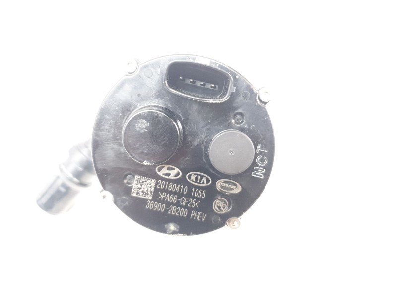 Recambio de bomba agua para kia niro business referencia OEM IAM 369002B200  