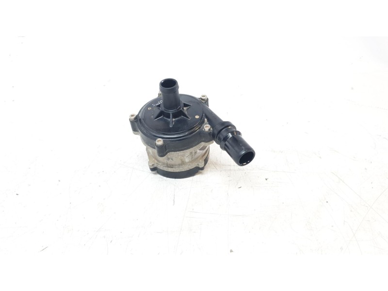 Recambio de bomba agua para kia niro business referencia OEM IAM 369002B200  