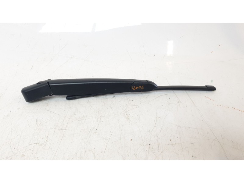 Recambio de brazo limpia trasero para kia niro business referencia OEM IAM 98811G5000  