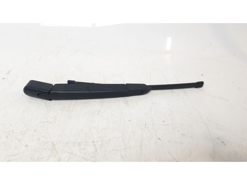 Recambio de brazo limpia trasero para kia niro business referencia OEM IAM 98811G5000  
