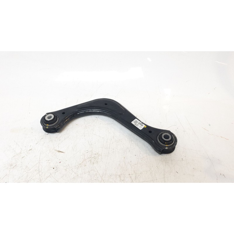 Recambio de brazo suspension superior trasero derecho para kia niro referencia OEM IAM 55120AABA0  