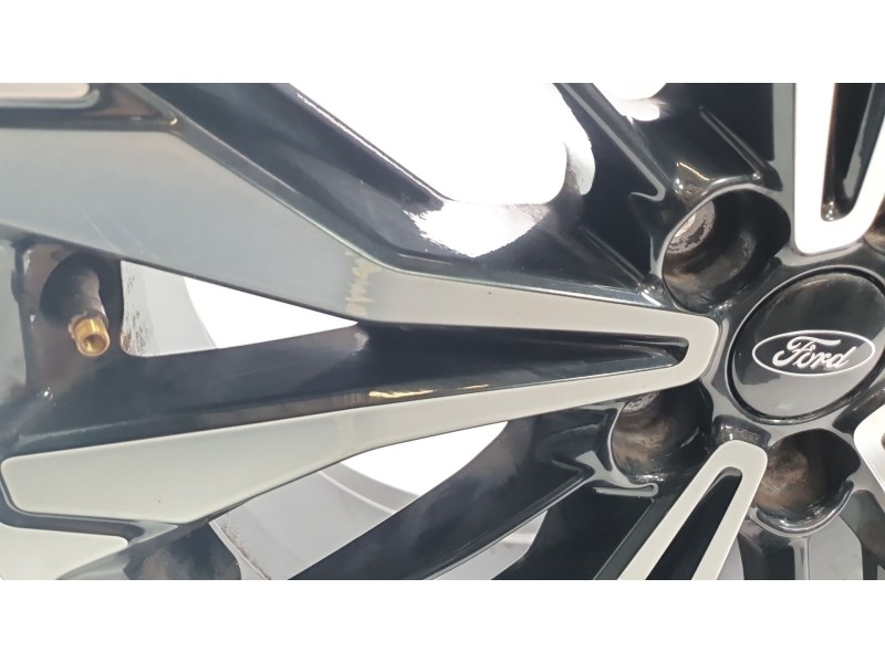 Recambio de llanta para ford kuga titanium referencia OEM IAM LV4CP2A  