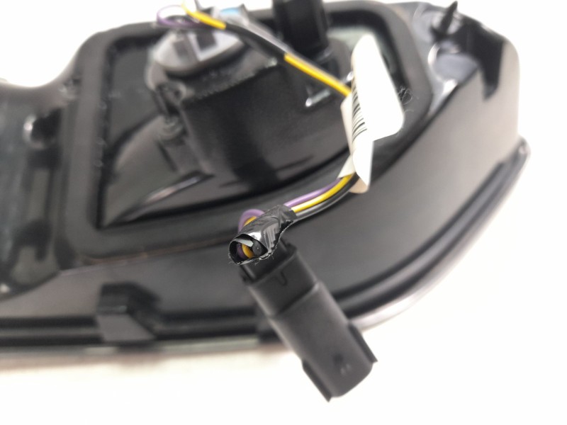 Recambio de piloto trasero derecho interior para ford kuga titanium referencia OEM IAM LV4B13A602AH  