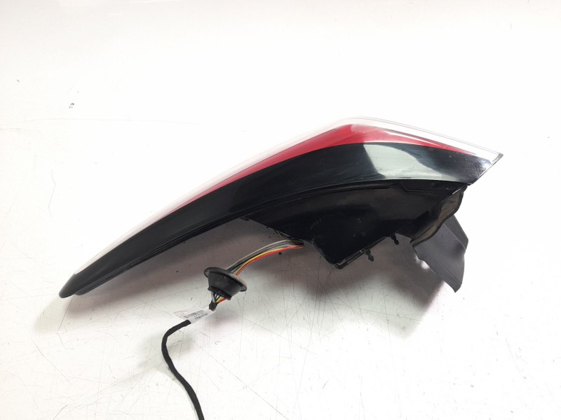 Recambio de piloto trasero derecho para ford kuga titanium referencia OEM IAM LV4B13404BB  103F10800770