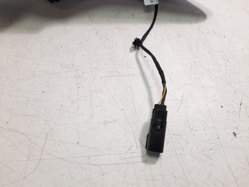 Recambio de piloto trasero izquierdo para ford kuga titanium referencia OEM IAM LV4B13405BB  103F10800771