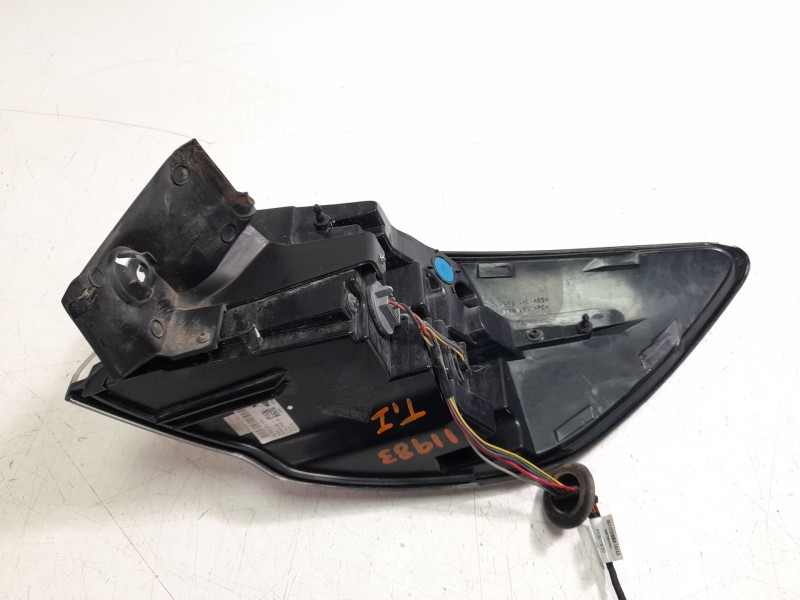 Recambio de piloto trasero izquierdo para ford kuga titanium referencia OEM IAM LV4B13405BB  103F10800771