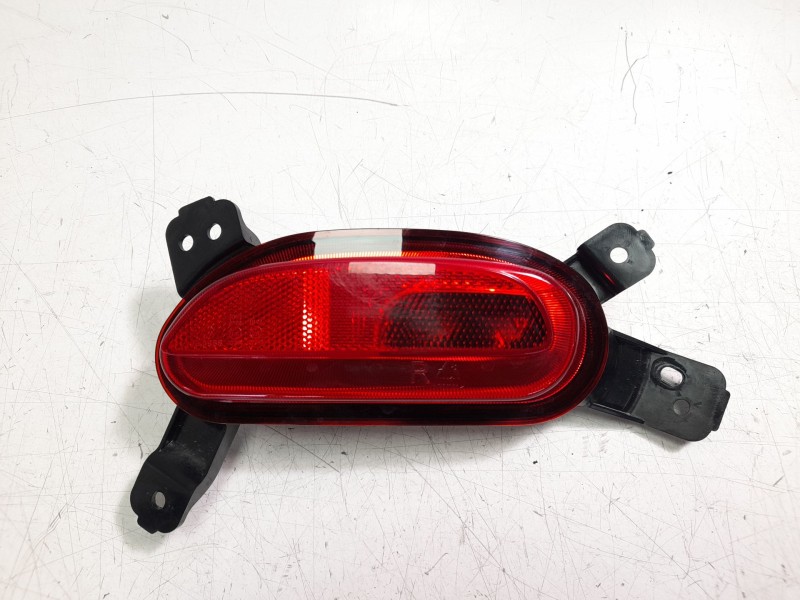 Recambio de piloto trasero derecho paragolpes para mg zs comfort referencia OEM IAM 10571686  