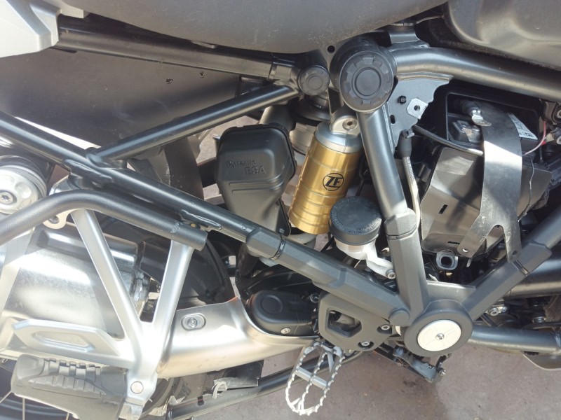 Recambio de amortiguador trasero para bmw r 1250 r 1250 gs adventure referencia OEM IAM   