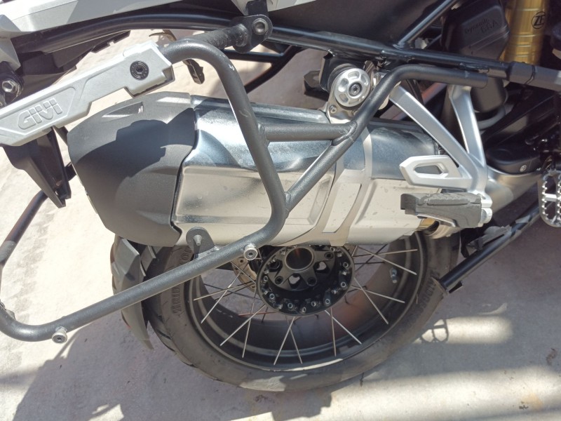 Recambio de silenciador trasero para bmw r 1250 r 1250 gs adventure referencia OEM IAM   
