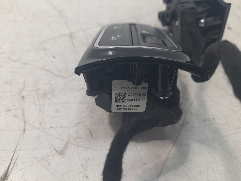 Recambio de mando volante para citroën c3 feel pack referencia OEM IAM 9812314777  