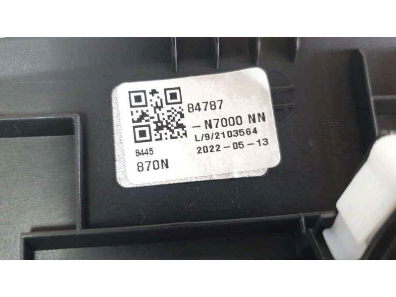 Recambio de moldura para hyundai tucson (nx) maxx silver 2wd referencia OEM IAM 94787N7000  