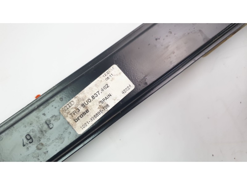 Recambio de elevalunas delantero derecho para audi q3 (8ug) base referencia OEM IAM 8U0837462  113790 , 106022916