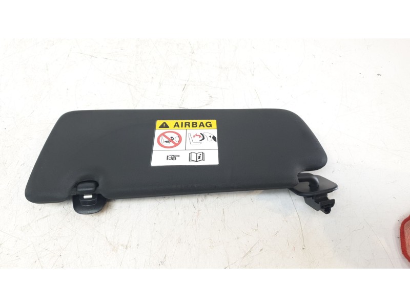 Recambio de parasol derecho para renault clio v business edition referencia OEM IAM 964001360R  