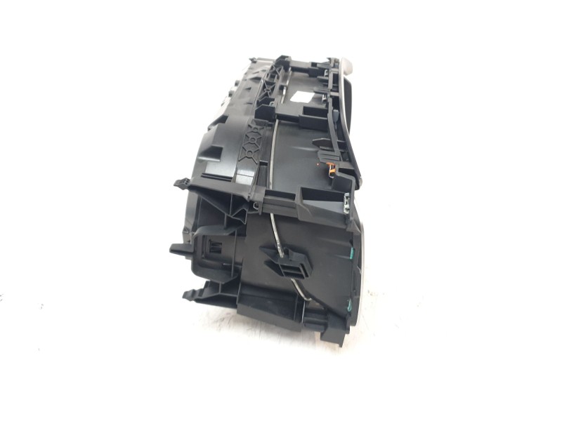 Recambio de cuadro instrumentos para volkswagen t-roc advance style referencia OEM IAM 2GA920740A  