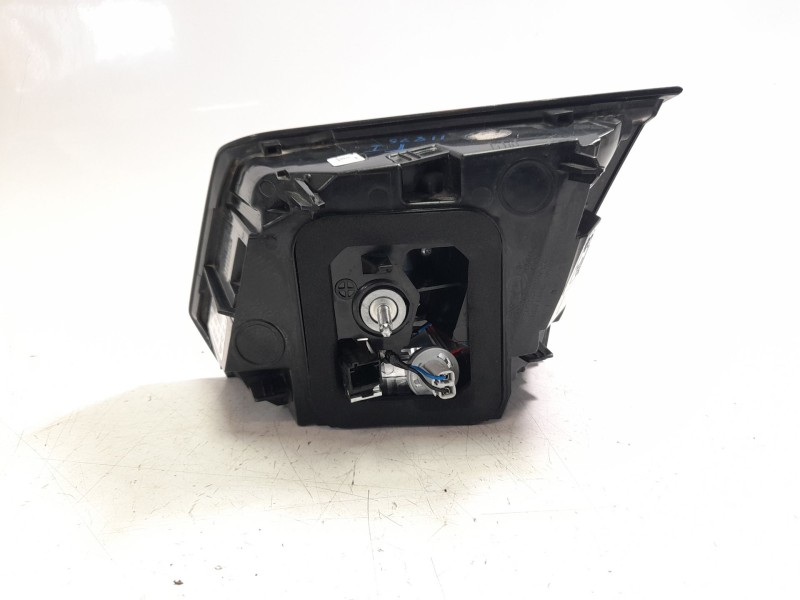 Recambio de piloto trasero izquierdo interior para peugeot 3008 allure pack referencia OEM IAM 9810477880  104LLM142 / P2000525