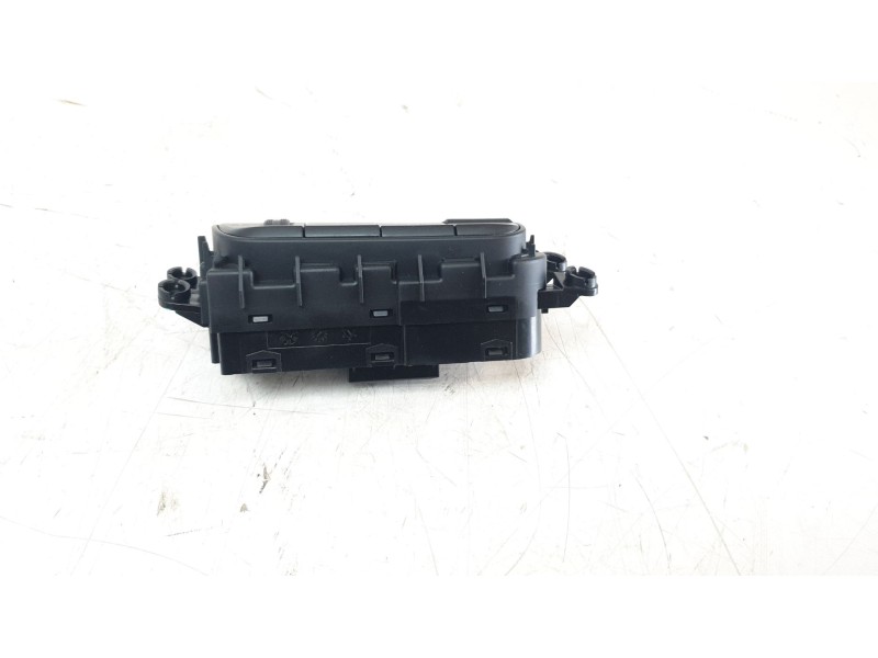 Recambio de mando multifuncion para kia niro business referencia OEM IAM 93700G5AE0  