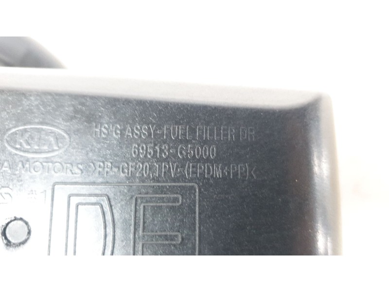 Recambio de tapa exterior combustible para kia niro business referencia OEM IAM 69513G5000  
