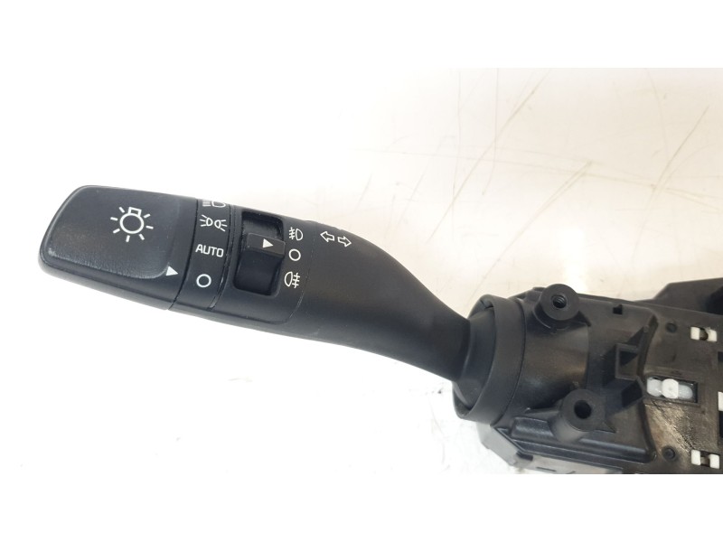 Recambio de mando multifuncion para kia niro business referencia OEM IAM 93403G5960  