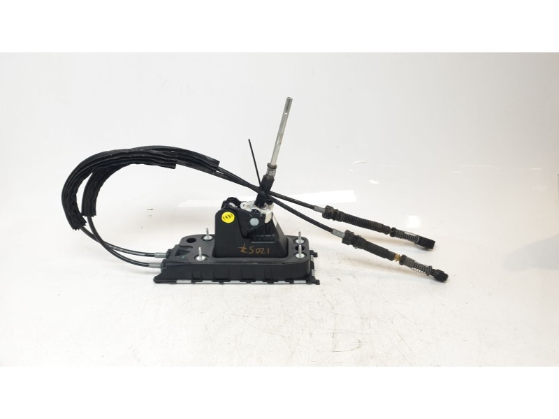 Recambio de palanca cambio para volkswagen t-roc advance style referencia OEM IAM 5Q0711049BP  