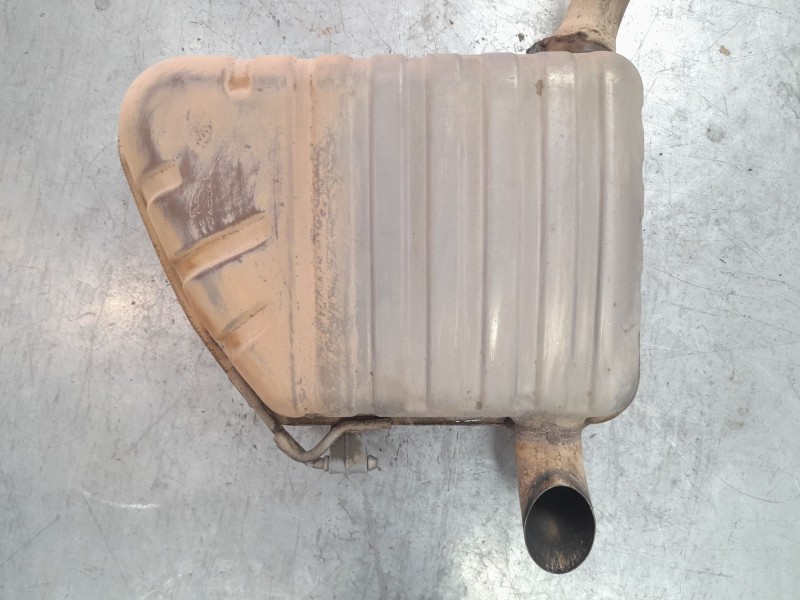 Recambio de silenciador trasero para land rover range rover velar 2.0 turbo cat referencia OEM IAM J8A25K244YE XB430 