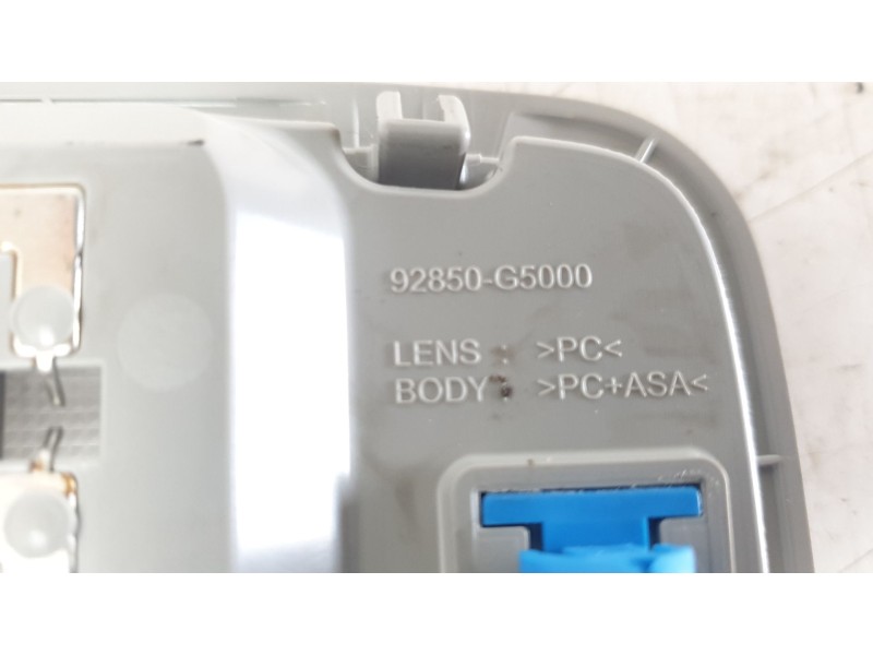 Recambio de luz interior para kia niro business referencia OEM IAM 92850G5000  