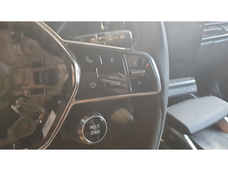 Recambio de volante para renault austral techno referencia OEM IAM   