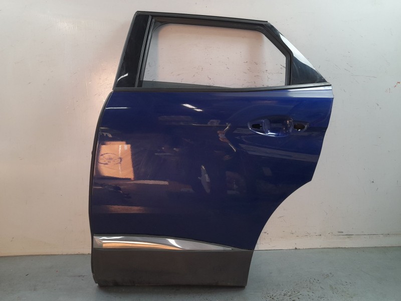 Recambio de puerta trasera izquierda para peugeot 3008 allure pack referencia OEM IAM 9812317280  