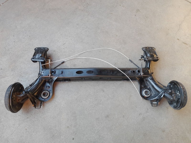 Recambio de puente trasero para volkswagen polo vi (ae1) life referencia OEM IAM 2Q0501053CH  