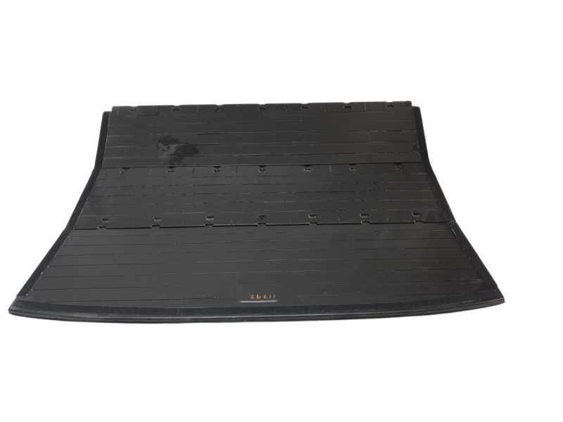 Recambio de bandeja trasera para hyundai tucson (nx) maxx silver 2wd referencia OEM IAM 85715N7000  