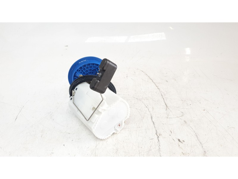 Recambio de bomba combustible para volkswagen t-roc advance style referencia OEM IAM 5Q0919051BF  