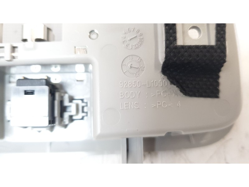 Recambio de luz interior para hyundai tucson (nx) maxx silver 2wd referencia OEM IAM 92850L1000  
