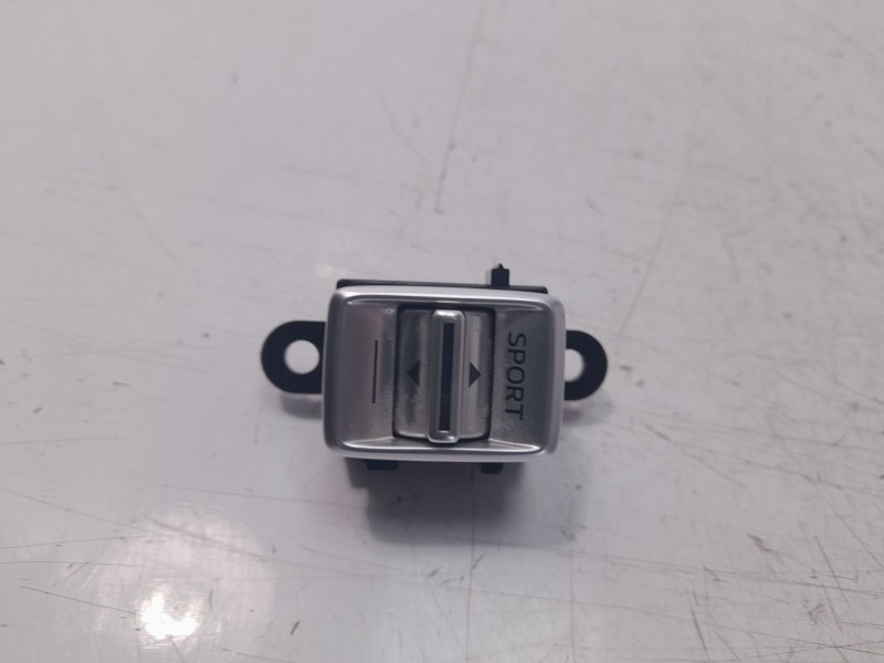 Recambio de interruptor para mazda cx-5 advantage 2wd referencia OEM IAM GMJ666YK0  