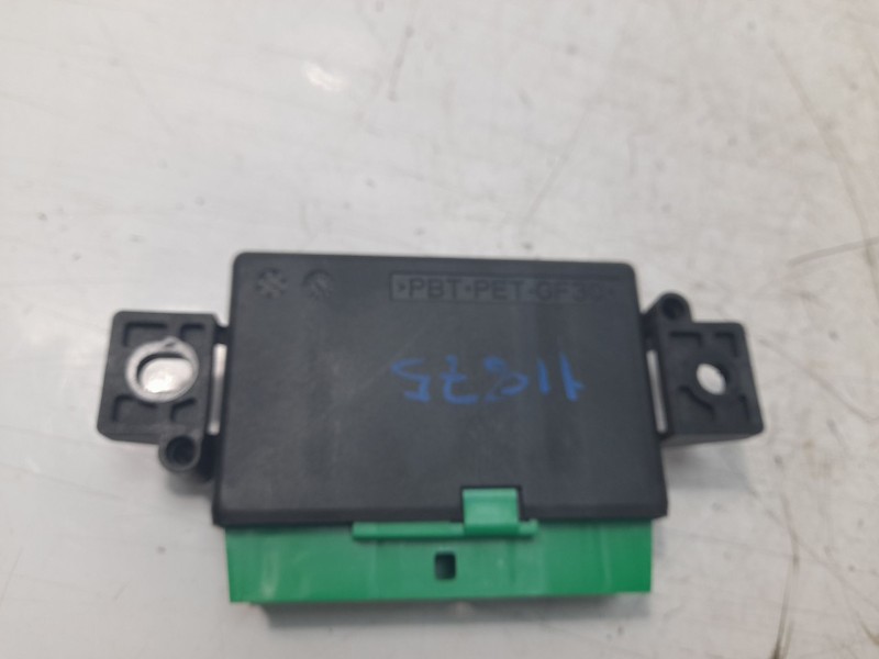 Recambio de modulo electronico para peugeot 3008 allure pack referencia OEM IAM 9819357280  