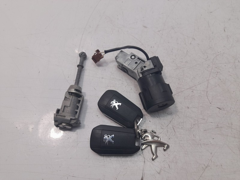 Recambio de conmutador de arranque para peugeot 3008 allure pack referencia OEM IAM 9804007480  