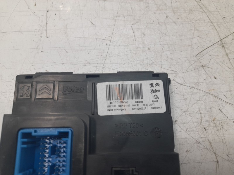 Recambio de modulo electronico para peugeot 3008 allure pack referencia OEM IAM 9811039280  