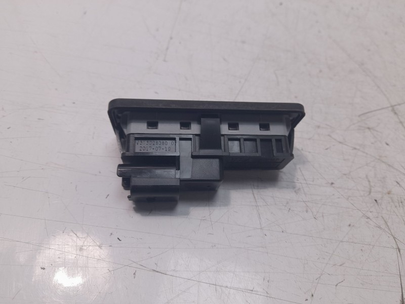 Recambio de maneta exterior maletero / porton para peugeot 3008 allure pack referencia OEM IAM 95835T02  