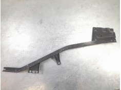 Recambio de travesaño inferior para ford mustang convertible gt referencia OEM IAM FR3B76102B56A  