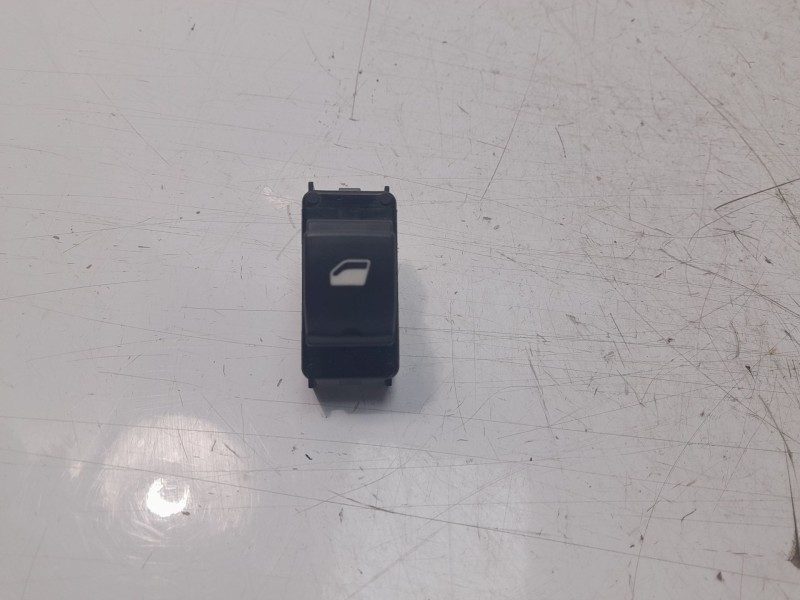 Recambio de mando elevalunas trasero izquierdo para peugeot 3008 allure pack referencia OEM IAM 98044803ZD  