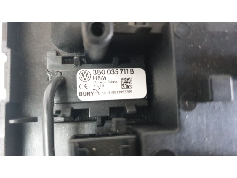 Recambio de luz interior para volkswagen t-roc advance style referencia OEM IAM 2GA947105S  