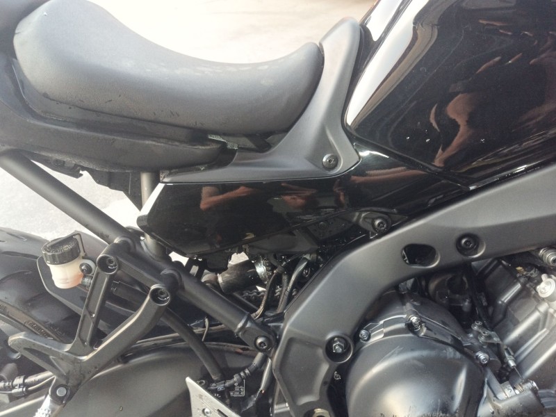 Recambio de moldura para yamaha tracer tracer 9 (rn70) referencia OEM IAM   